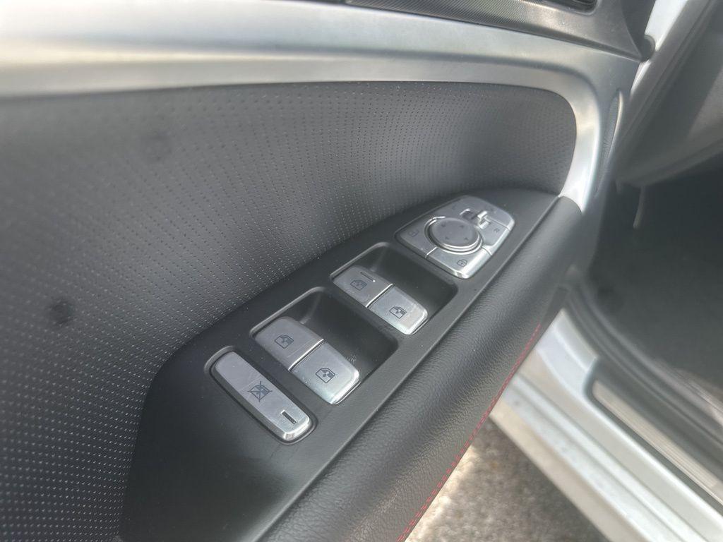new 2025 Genesis G70 car, priced at $46,466
