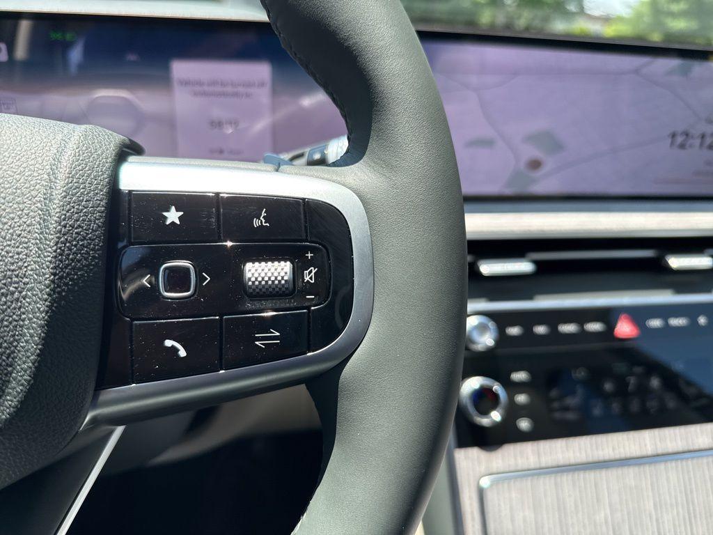 new 2025 Genesis GV80 car, priced at $62,504