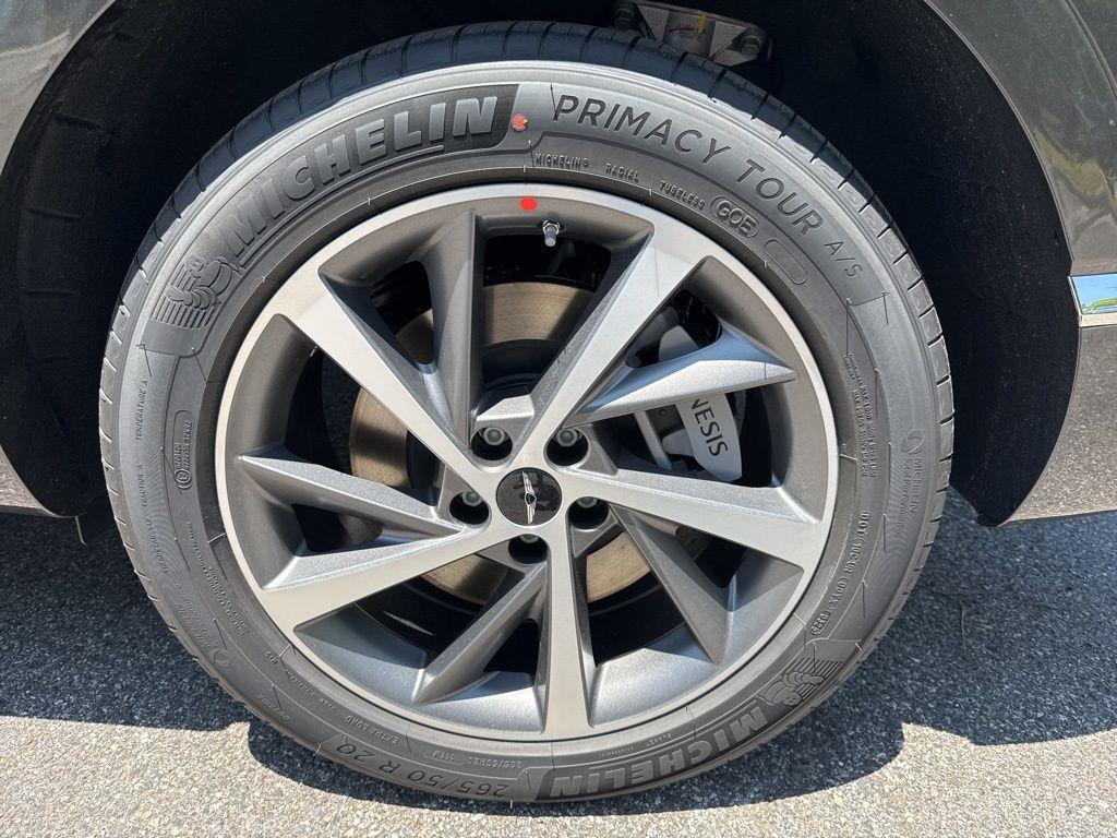 new 2025 Genesis GV80 car, priced at $62,504