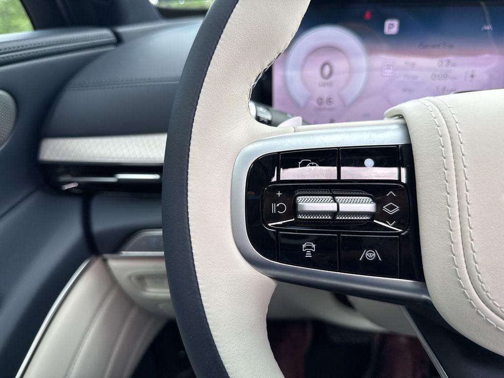 new 2025 Genesis GV80 car, priced at $81,109