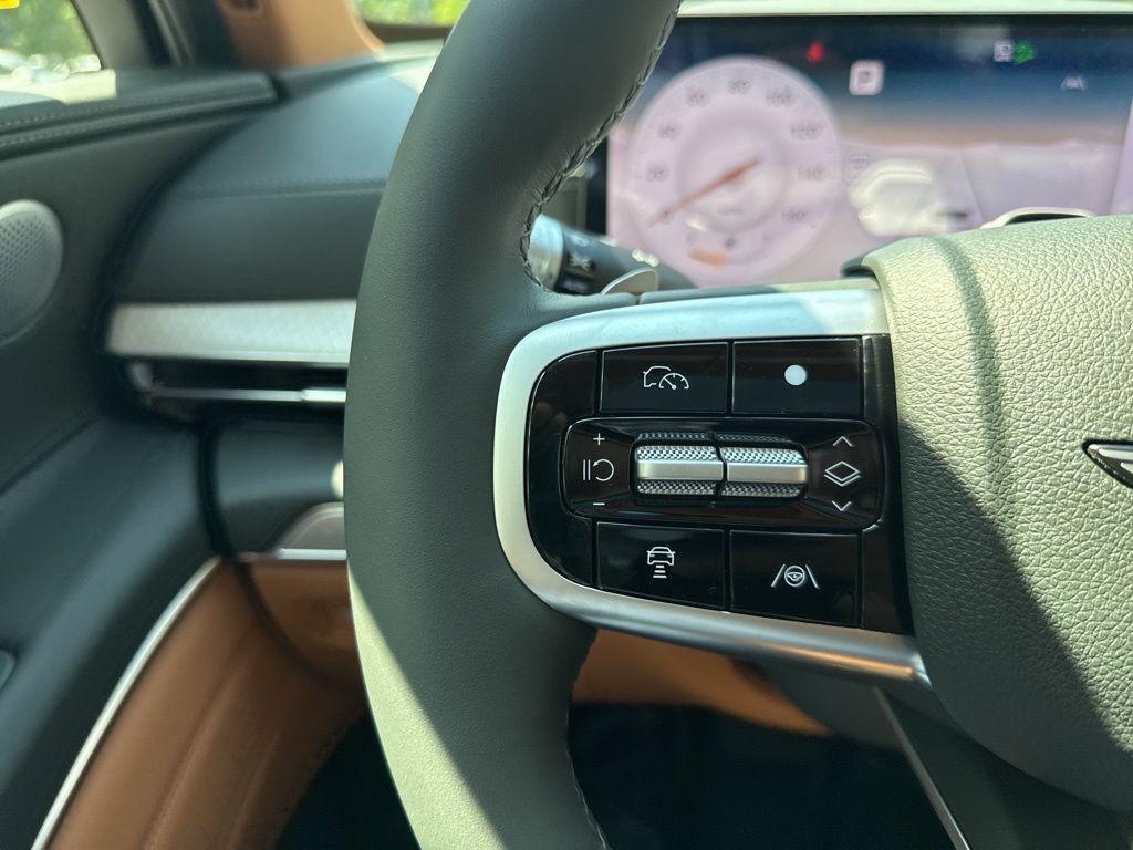 new 2025 Genesis GV80 car, priced at $66,100