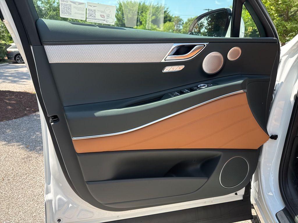new 2025 Genesis GV80 car, priced at $66,100