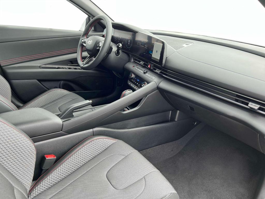new 2025 Hyundai Elantra car, priced at $29,028