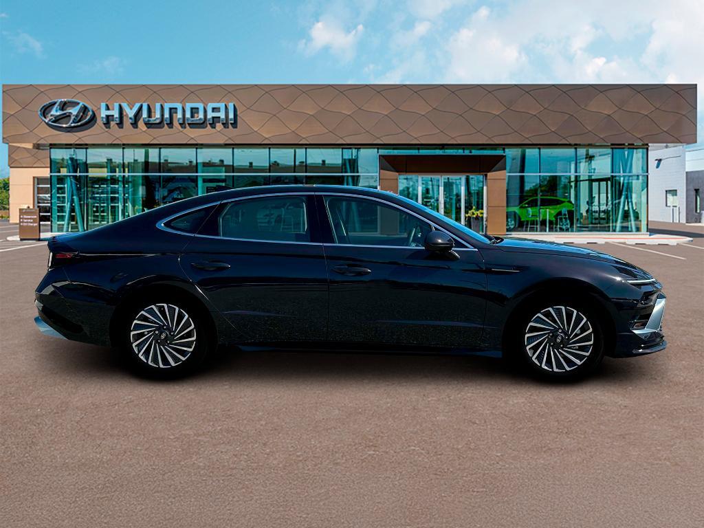 new 2025 Hyundai Sonata Hybrid car, priced at $37,906