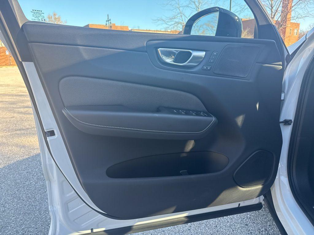 used 2020 Volvo XC60 car, priced at $25,352