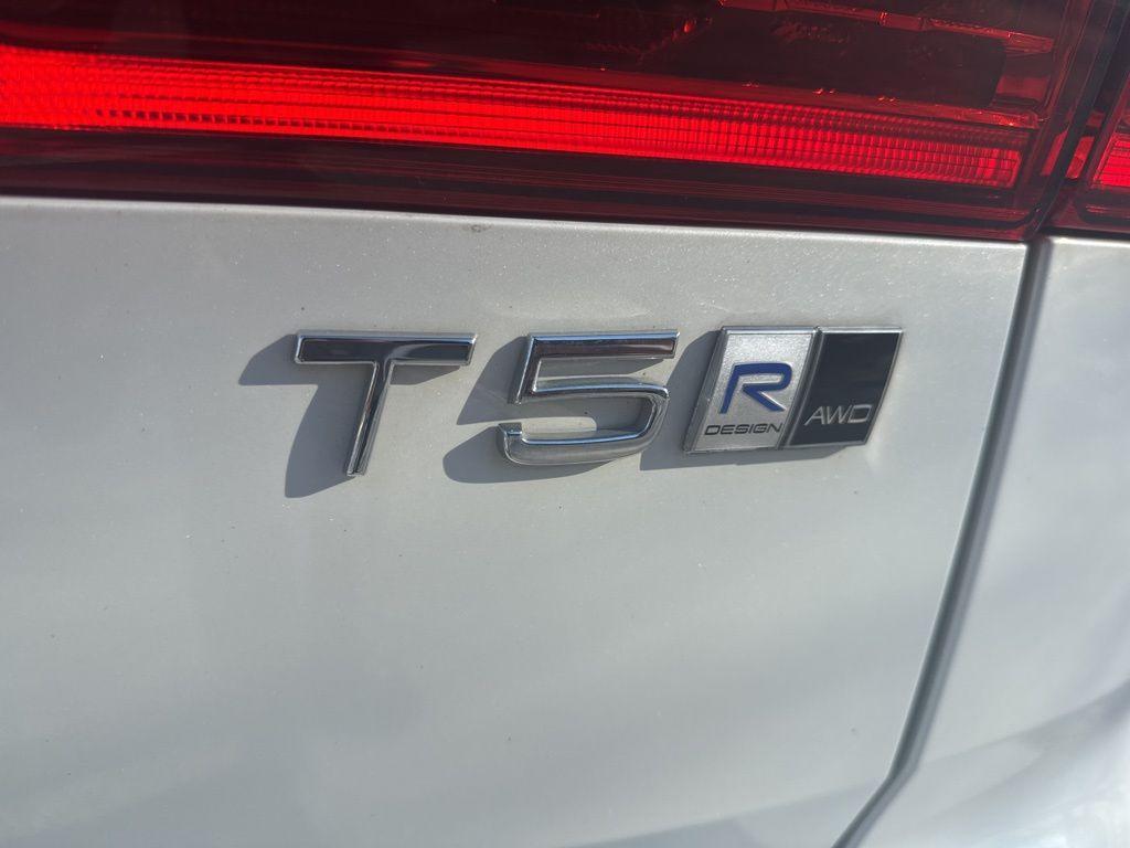 used 2020 Volvo XC60 car, priced at $25,352