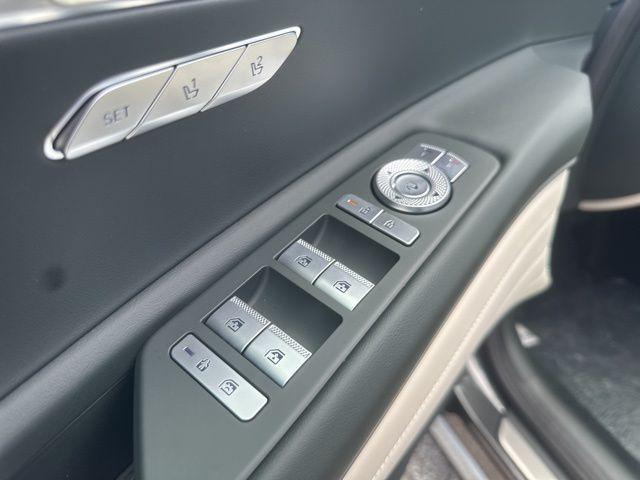 new 2025 Genesis GV80 car, priced at $61,224