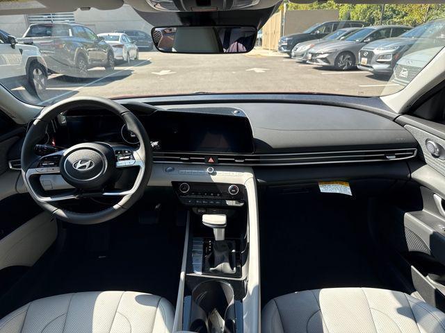 new 2025 Hyundai Elantra car, priced at $26,682