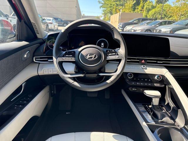 new 2025 Hyundai Elantra car, priced at $26,682