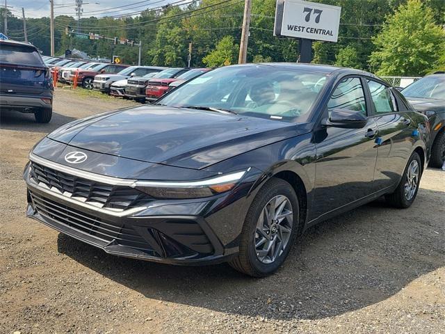 new 2024 Hyundai Elantra car, priced at $21,945