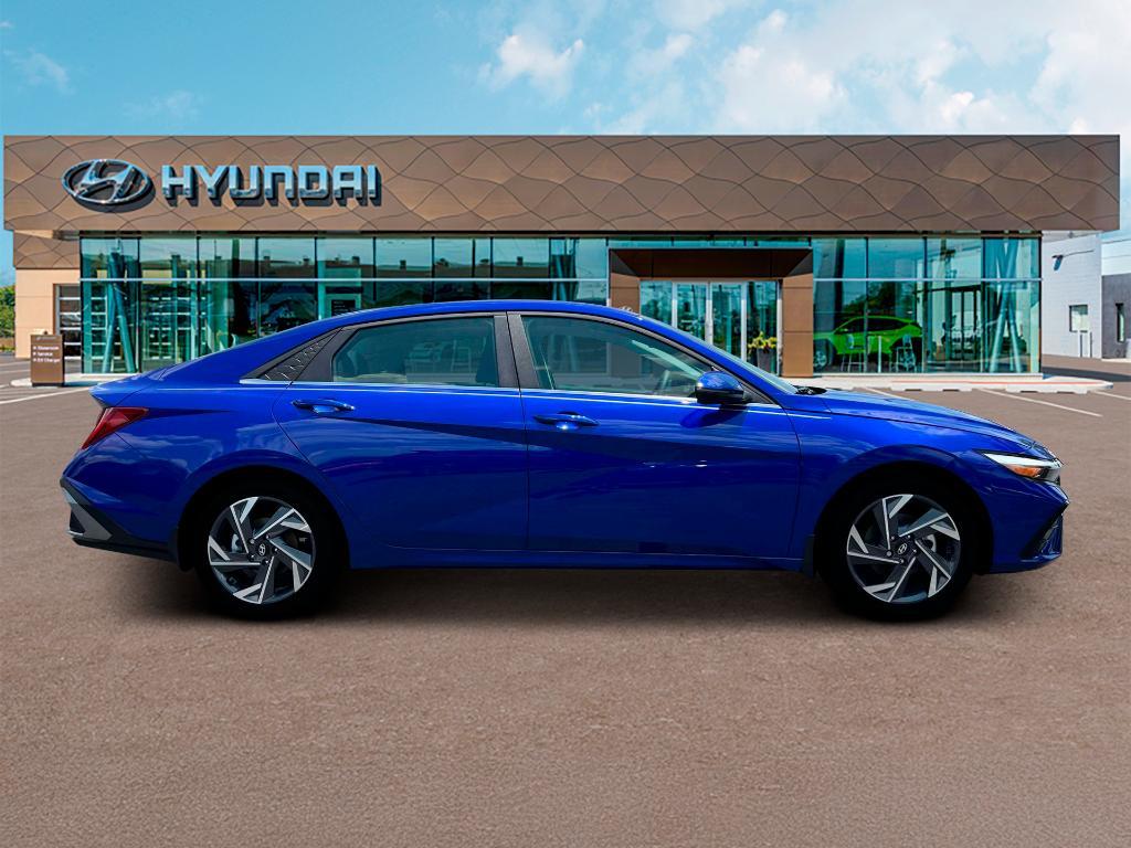 new 2025 Hyundai ELANTRA HEV car, priced at $27,556