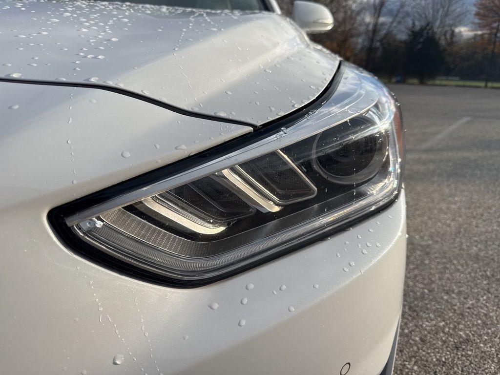 used 2018 Genesis G90 car, priced at $21,568