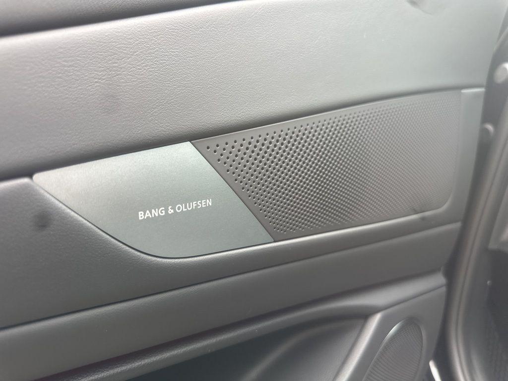 new 2025 Genesis G80 car, priced at $70,835