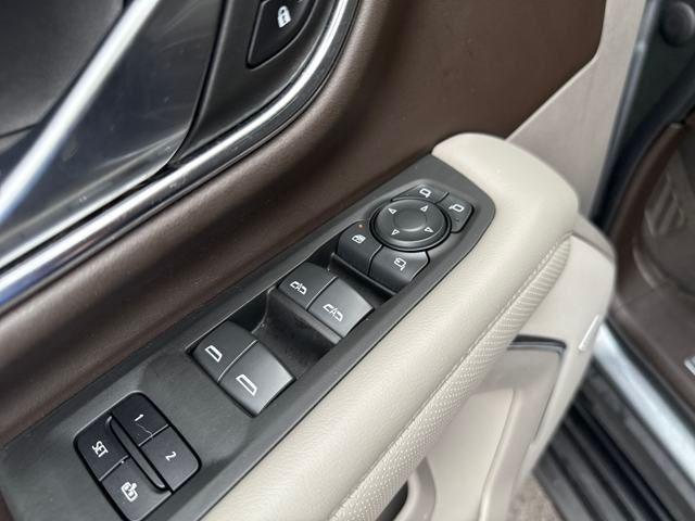 used 2022 GMC Yukon XL car, priced at $38,010