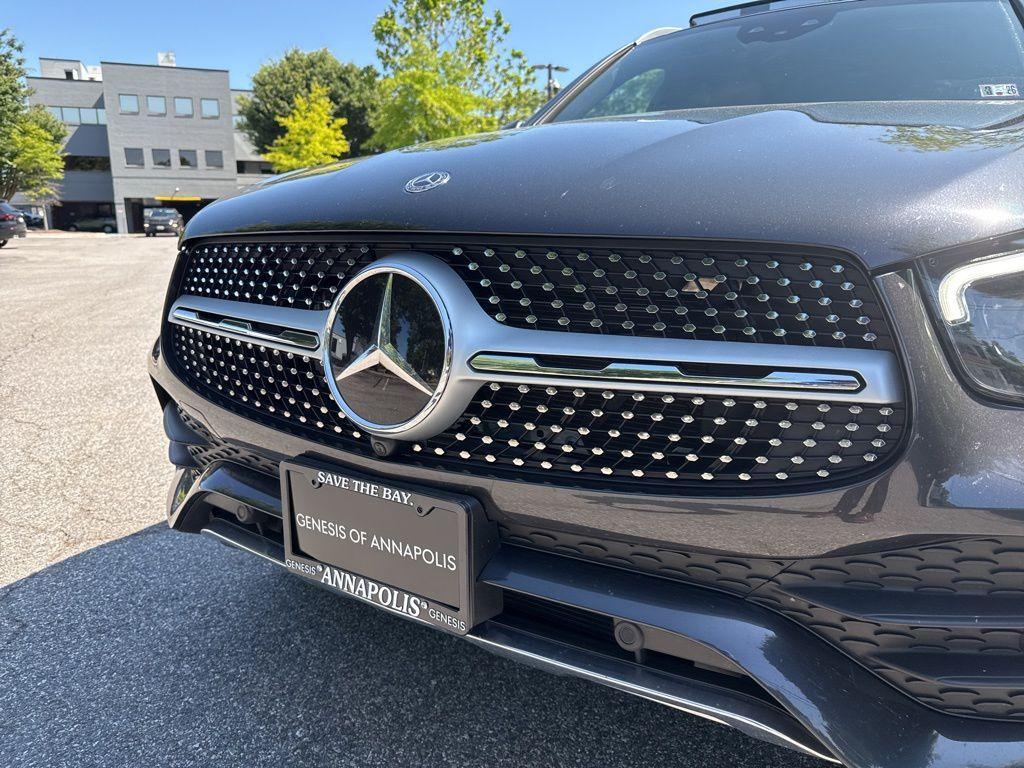 used 2020 Mercedes-Benz GLC 300 car, priced at $28,005