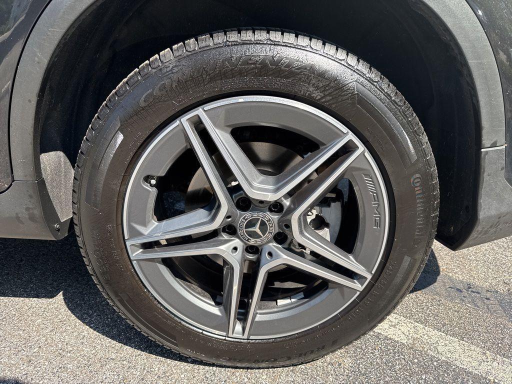 used 2020 Mercedes-Benz GLC 300 car, priced at $28,005