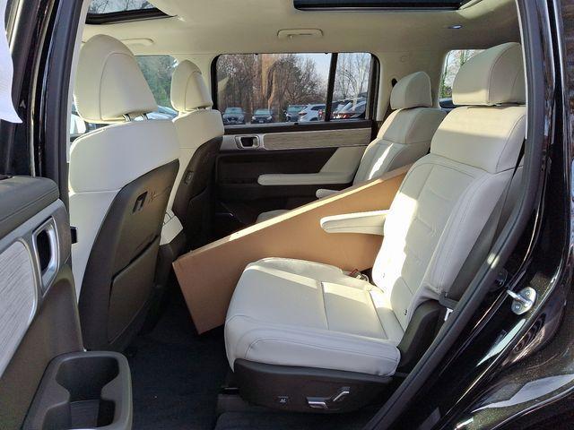 new 2025 Hyundai SANTA FE HEV car, priced at $46,018