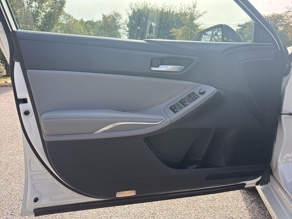 used 2020 Toyota Avalon car, priced at $25,798