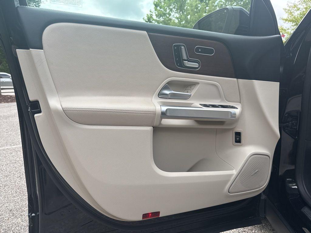 used 2020 Mercedes-Benz GLB 250 car, priced at $20,748