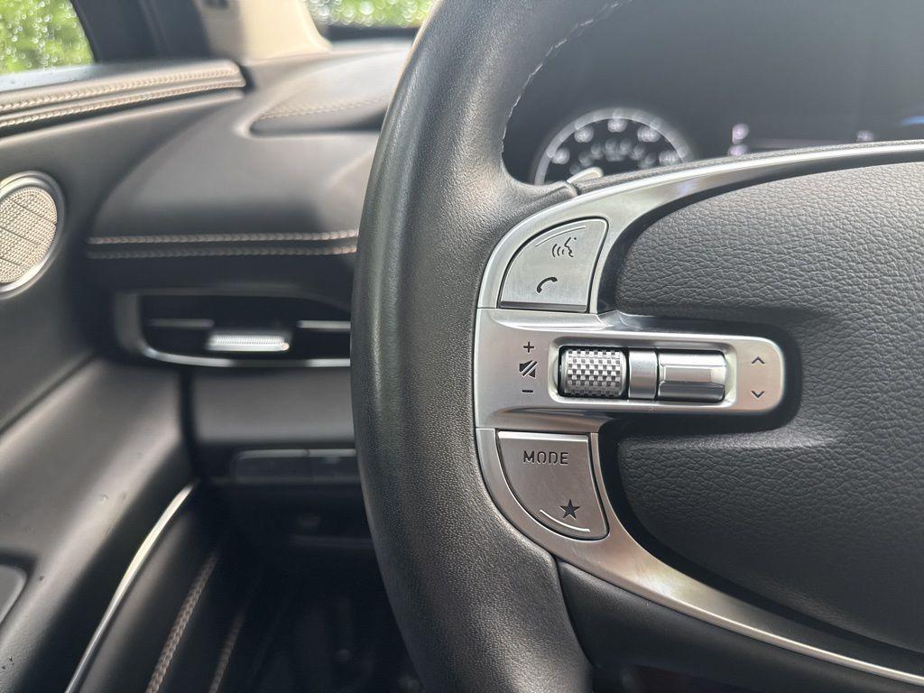 used 2021 Genesis GV80 car, priced at $37,625