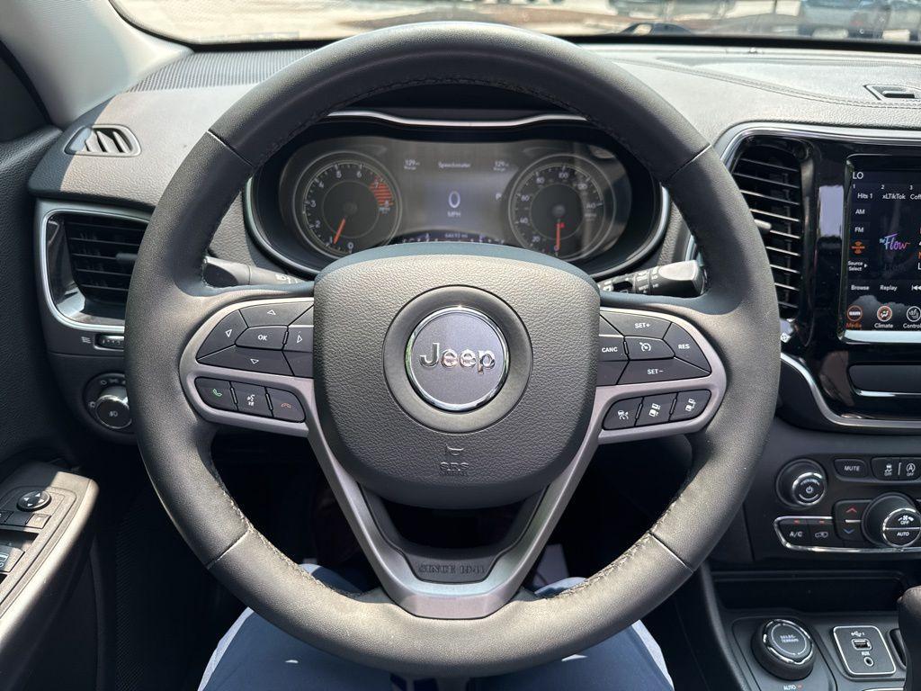 used 2022 Jeep Cherokee car, priced at $24,112