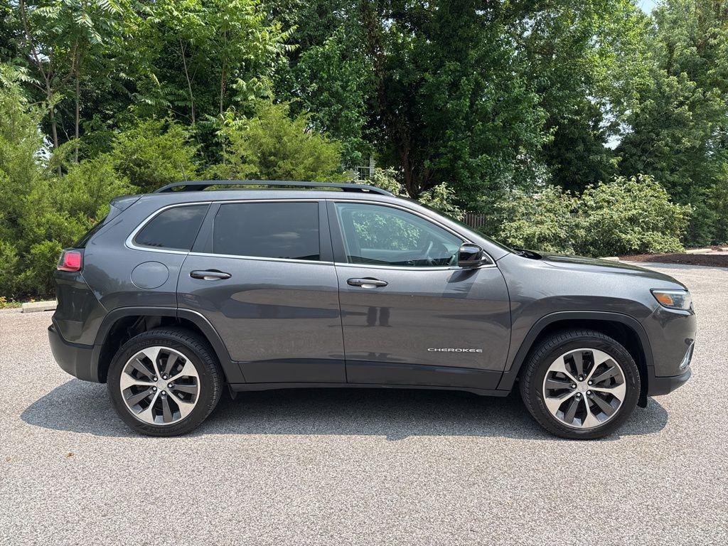 used 2022 Jeep Cherokee car, priced at $24,112