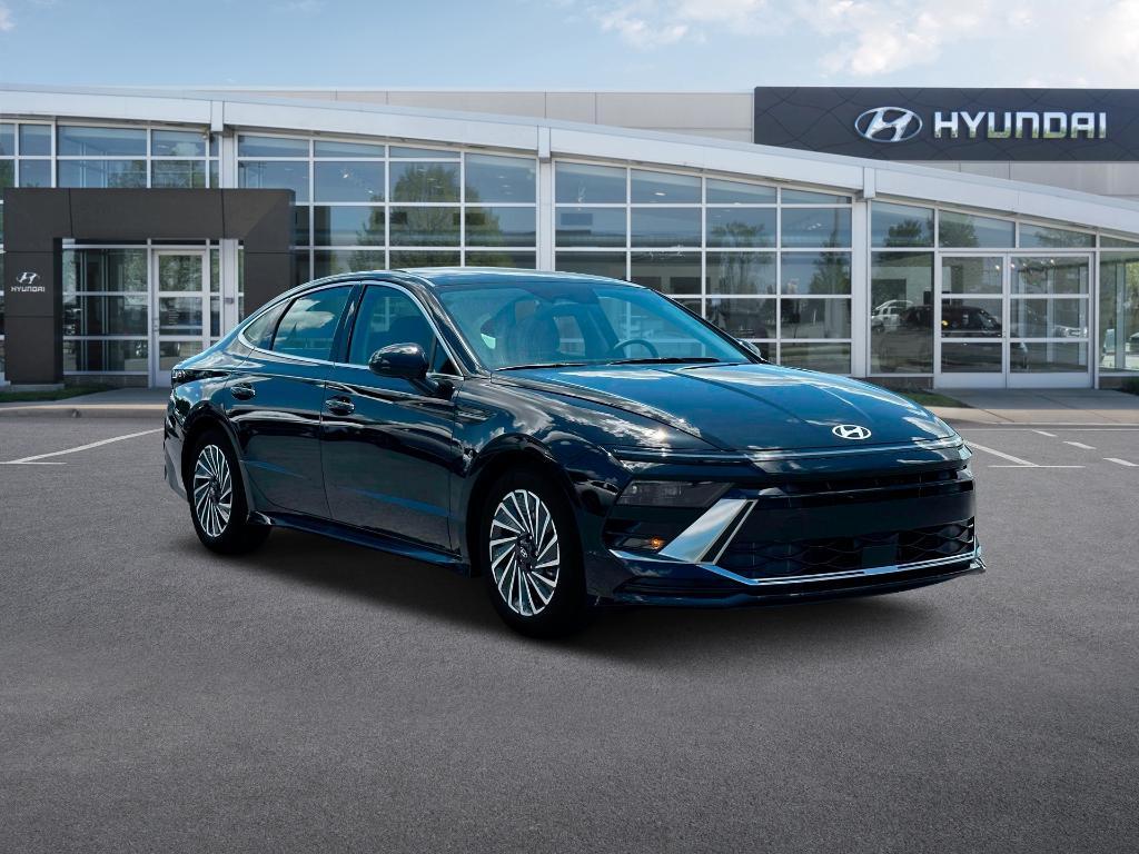 new 2024 Hyundai Sonata Hybrid car, priced at $30,434