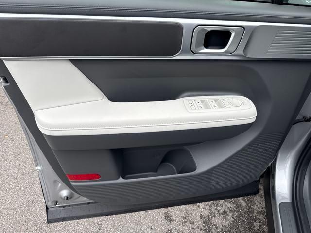 new 2025 Hyundai SANTA FE HEV car, priced at $37,370