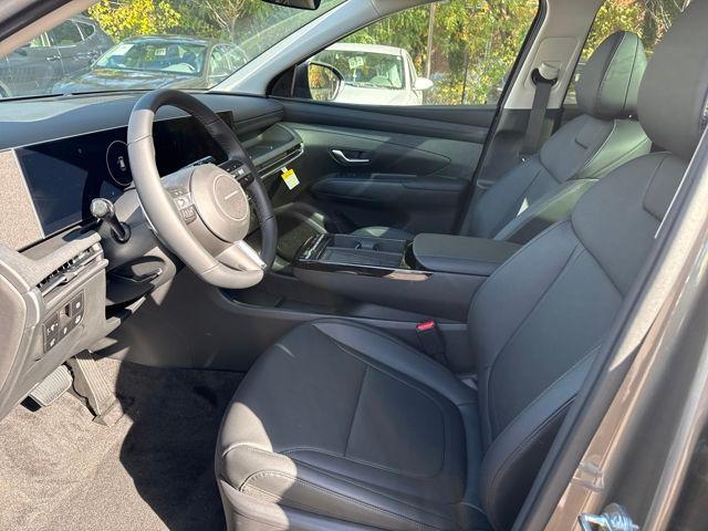 new 2025 Hyundai TUCSON Hybrid car