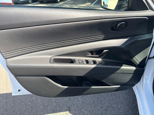 new 2025 Hyundai Elantra car, priced at $23,038