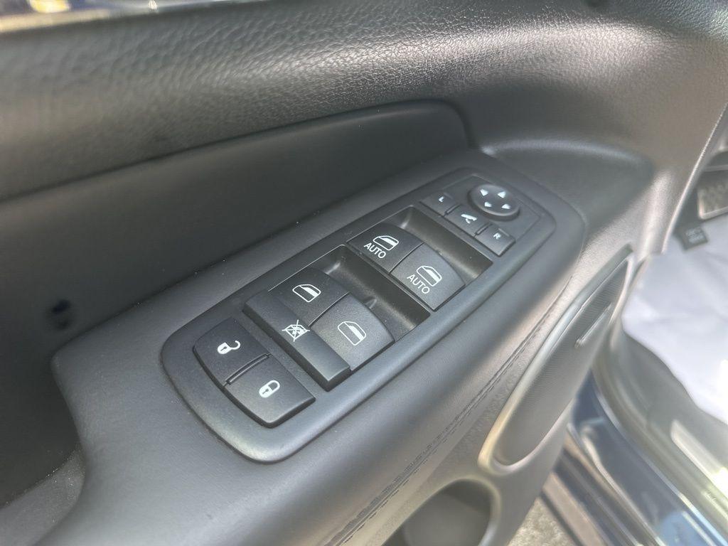 used 2018 Jeep Grand Cherokee car, priced at $26,885
