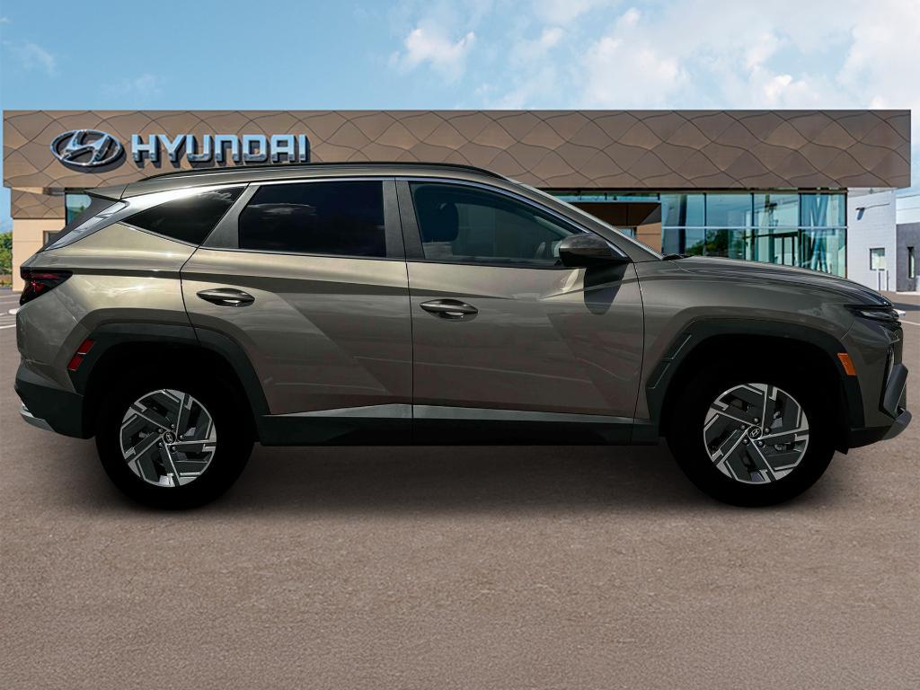 new 2025 Hyundai TUCSON Hybrid car, priced at $33,673