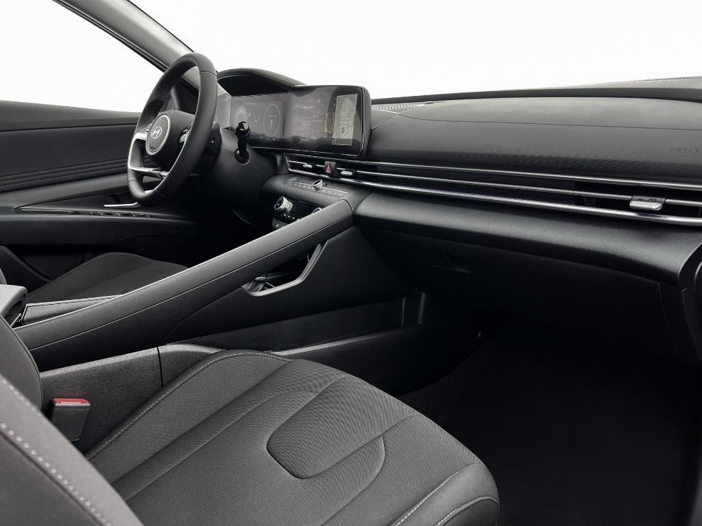 new 2025 Hyundai Elantra car, priced at $25,674