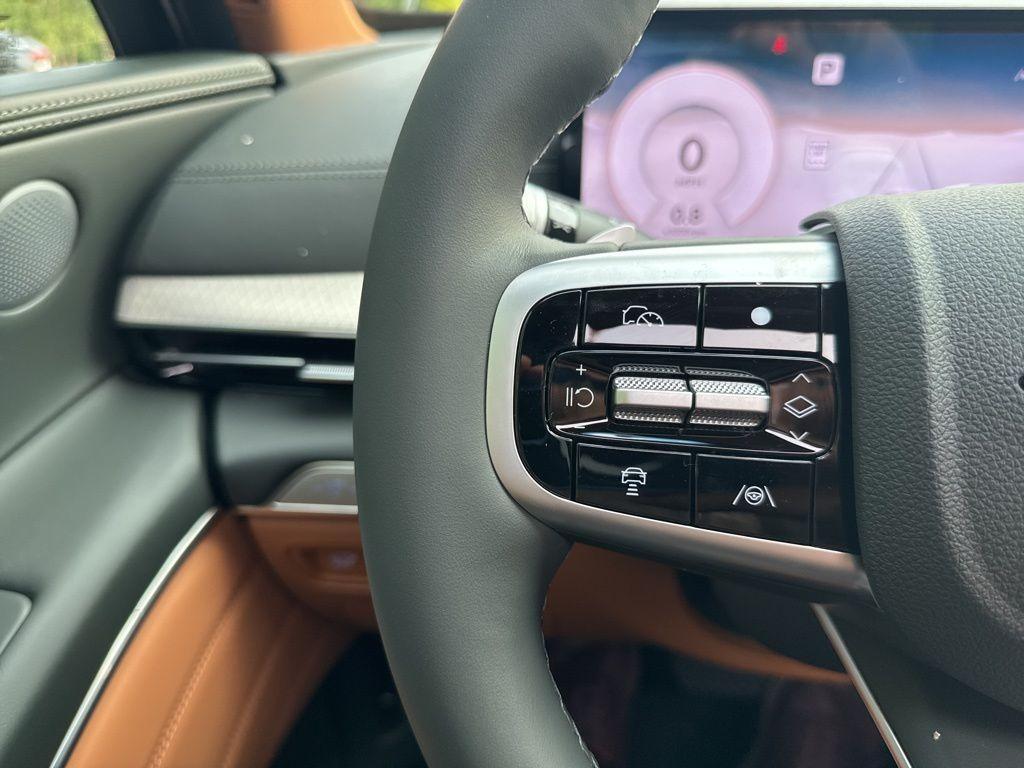 new 2025 Genesis GV80 car, priced at $72,309