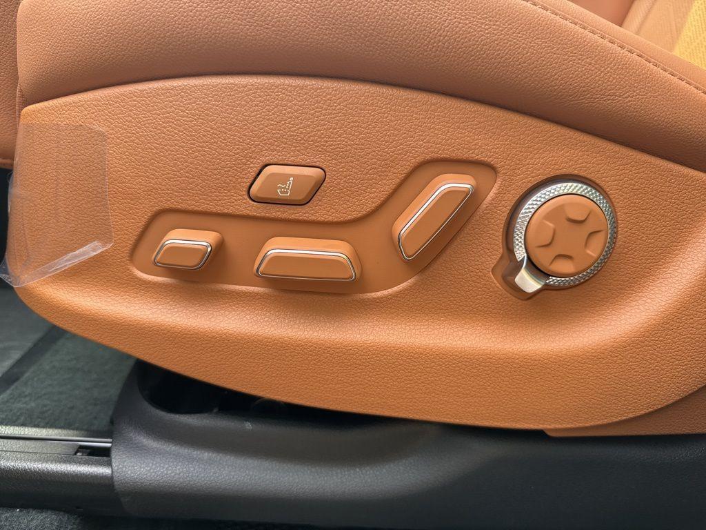 new 2025 Genesis GV80 car, priced at $72,309