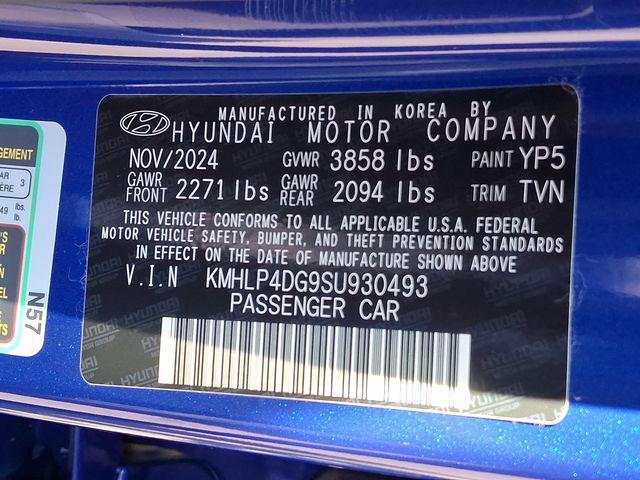 new 2025 Hyundai Elantra car, priced at $26,472