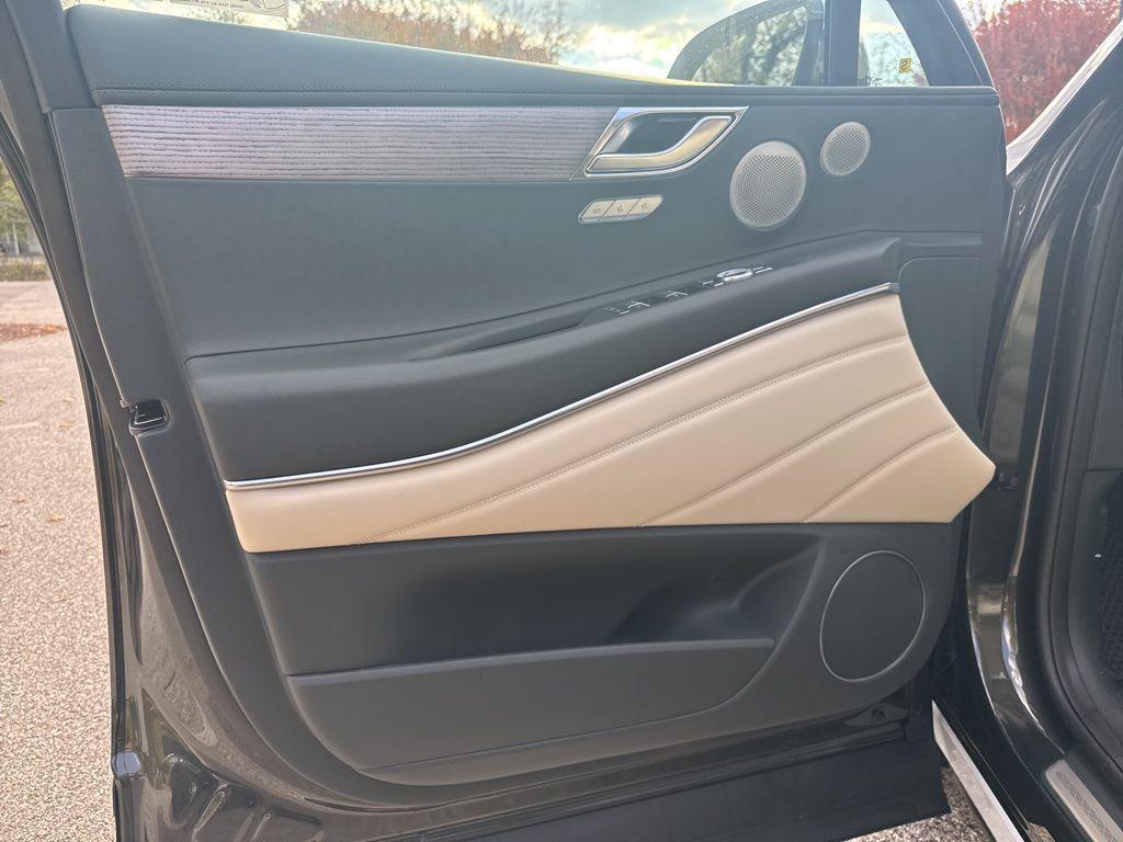 new 2026 Genesis GV80 car, priced at $77,170