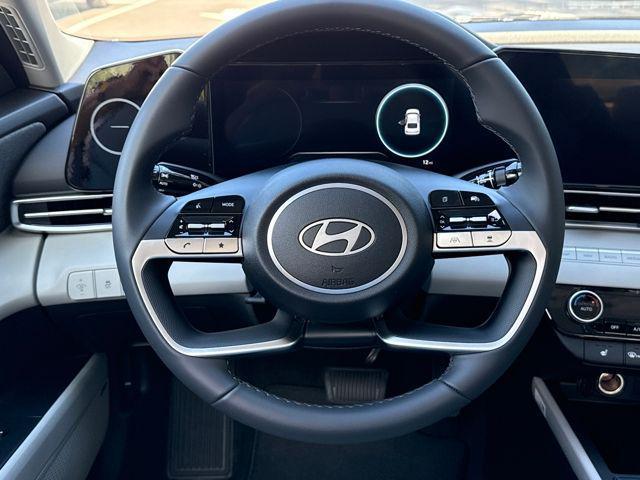 new 2025 Hyundai Elantra car, priced at $25,958
