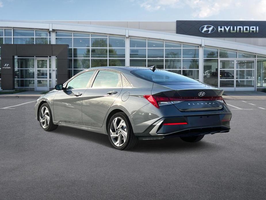 new 2025 Hyundai Elantra HEV car, priced at $29,917