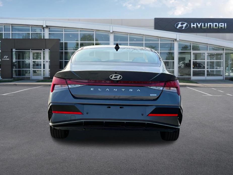 new 2025 Hyundai Elantra HEV car, priced at $29,917