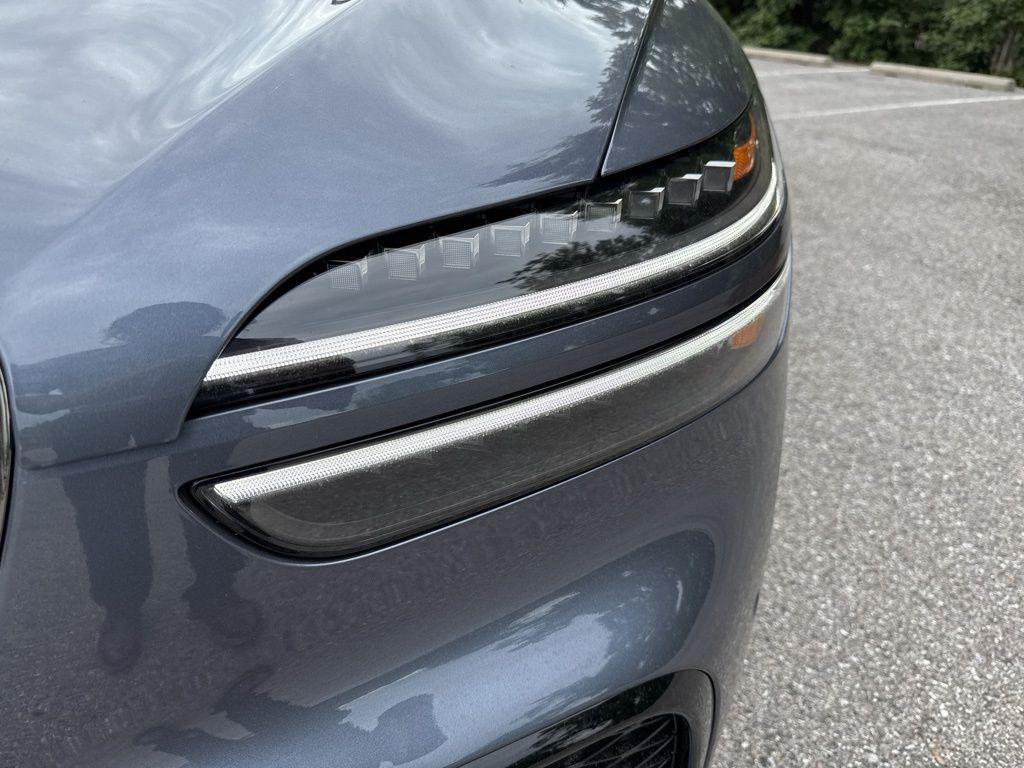 new 2026 Genesis GV70 car, priced at $60,915