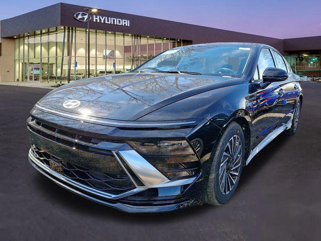 new 2025 Hyundai Sonata Hybrid car, priced at $31,330