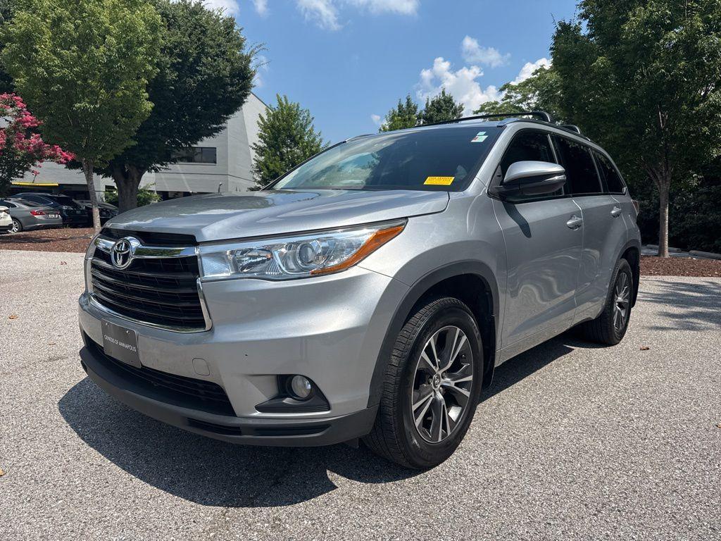 used 2016 Toyota Highlander car, priced at $19,510