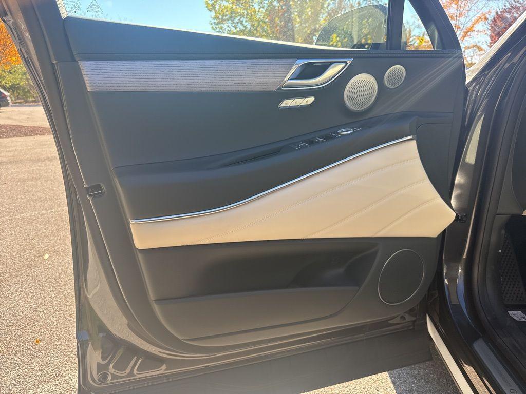 new 2026 Genesis GV80 car, priced at $70,020