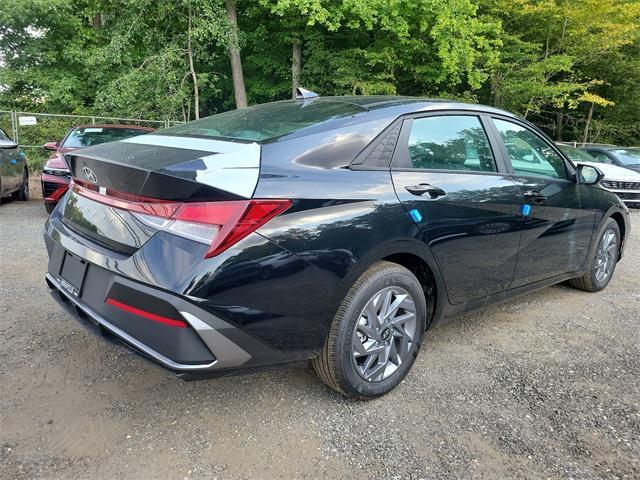 new 2024 Hyundai Elantra car, priced at $21,613