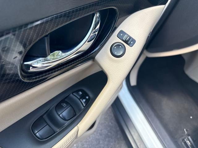 used 2018 Nissan Rogue car, priced at $15,617