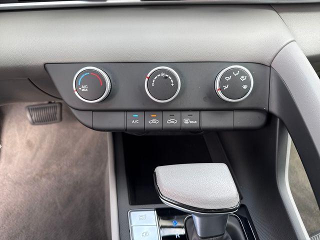 used 2025 Hyundai Elantra car, priced at $19,754