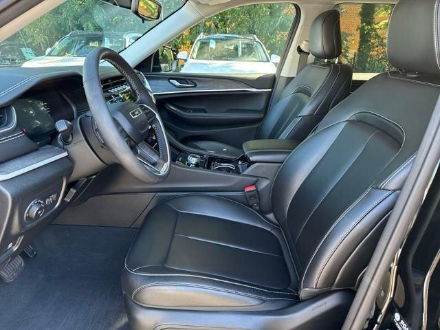 used 2023 Jeep Grand Cherokee car, priced at $31,799