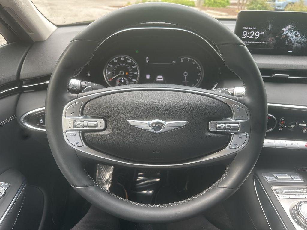 new 2025 Genesis GV70 car, priced at $47,917