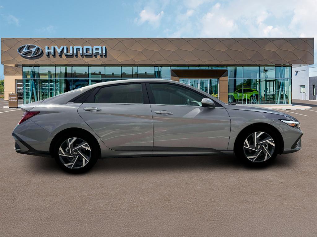 new 2025 Hyundai Elantra car, priced at $25,674
